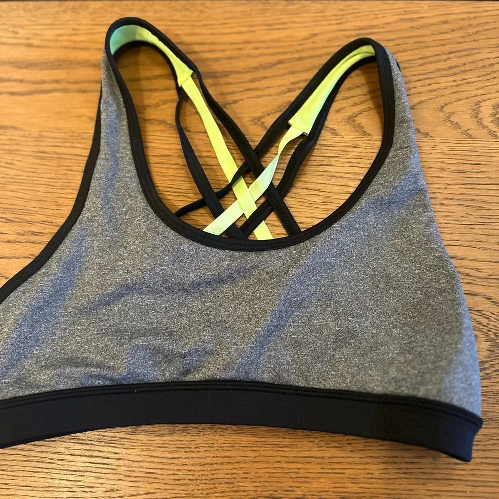 Sports Bra bundle - Size Small - Picture 6 of 12